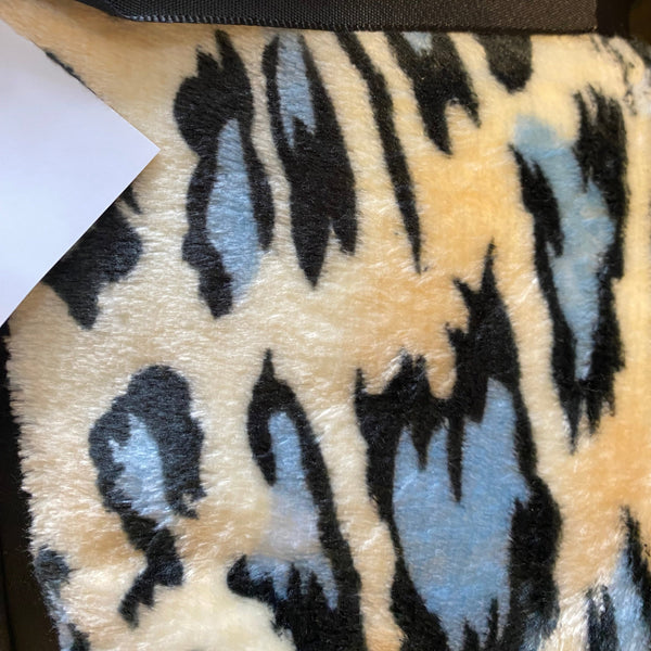 Tanna Leopard Blanket