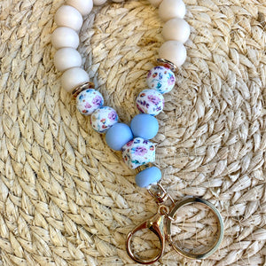 Jill Floral Teardrop Wristlet