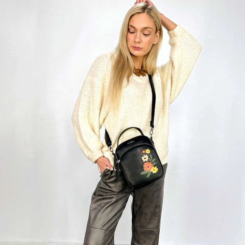 Daliah Crossbody