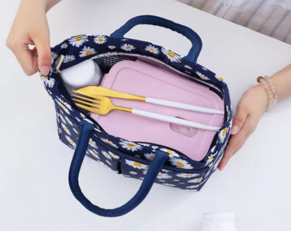 Coming Up Daisies Insulated Lunch Bag - Navy